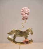 Καρουσέλ ρομαντικό από ευγενή μέταλλα